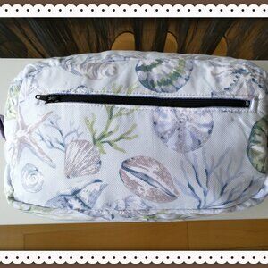 Makeup Organizer Bag  Seashells & Starfishes Print Zip  Closure with Side Handle